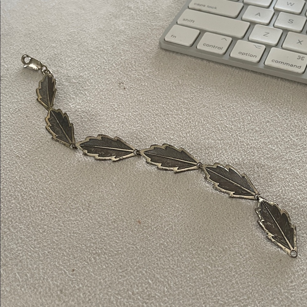 Sterling Silver Holly Leaf Bracelet 7.5